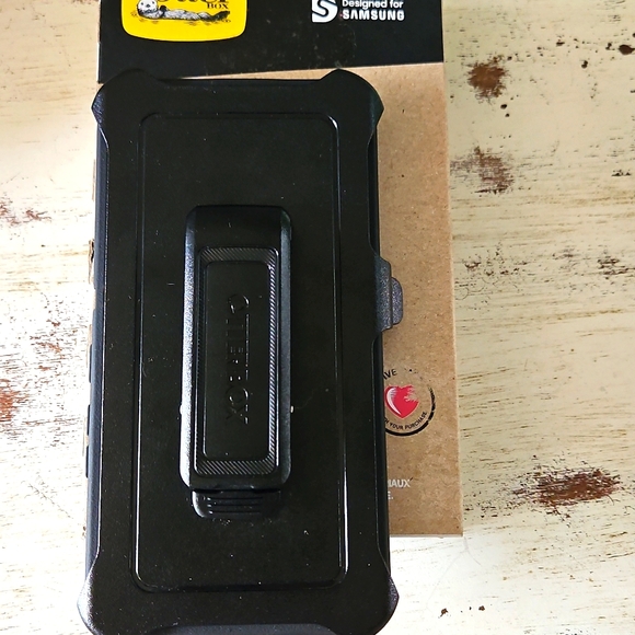 OtterBox Black Defender Case Rugged Protection - Picture 2 of 3